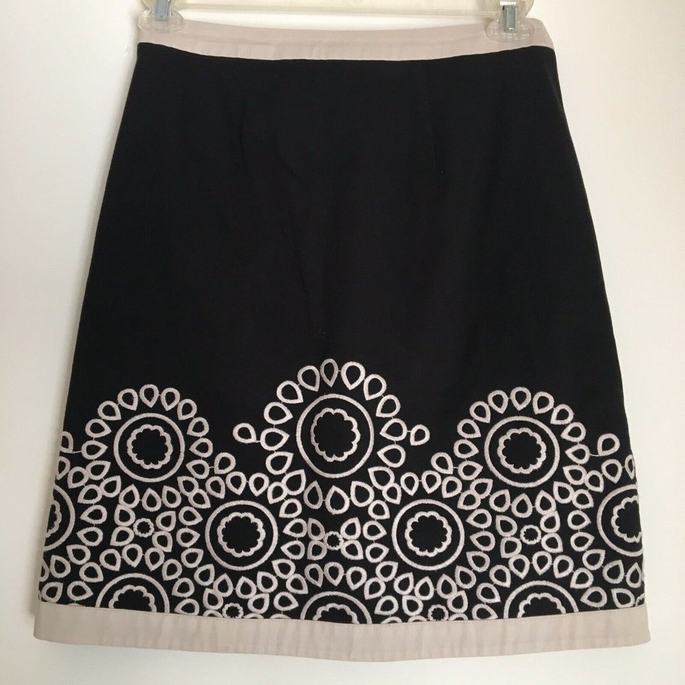 Boden Embroidered Floral Skirt 4 Black WG507